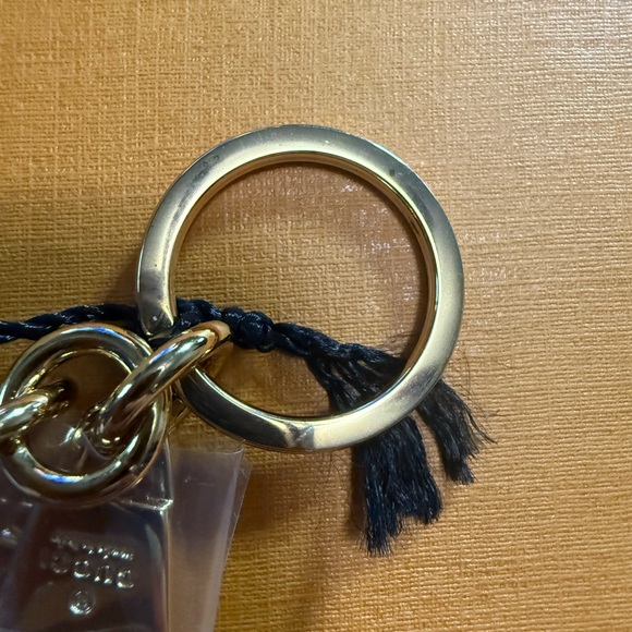 Gucci Pink and Gold Cupcake Key Holder - Picture 10 of 10